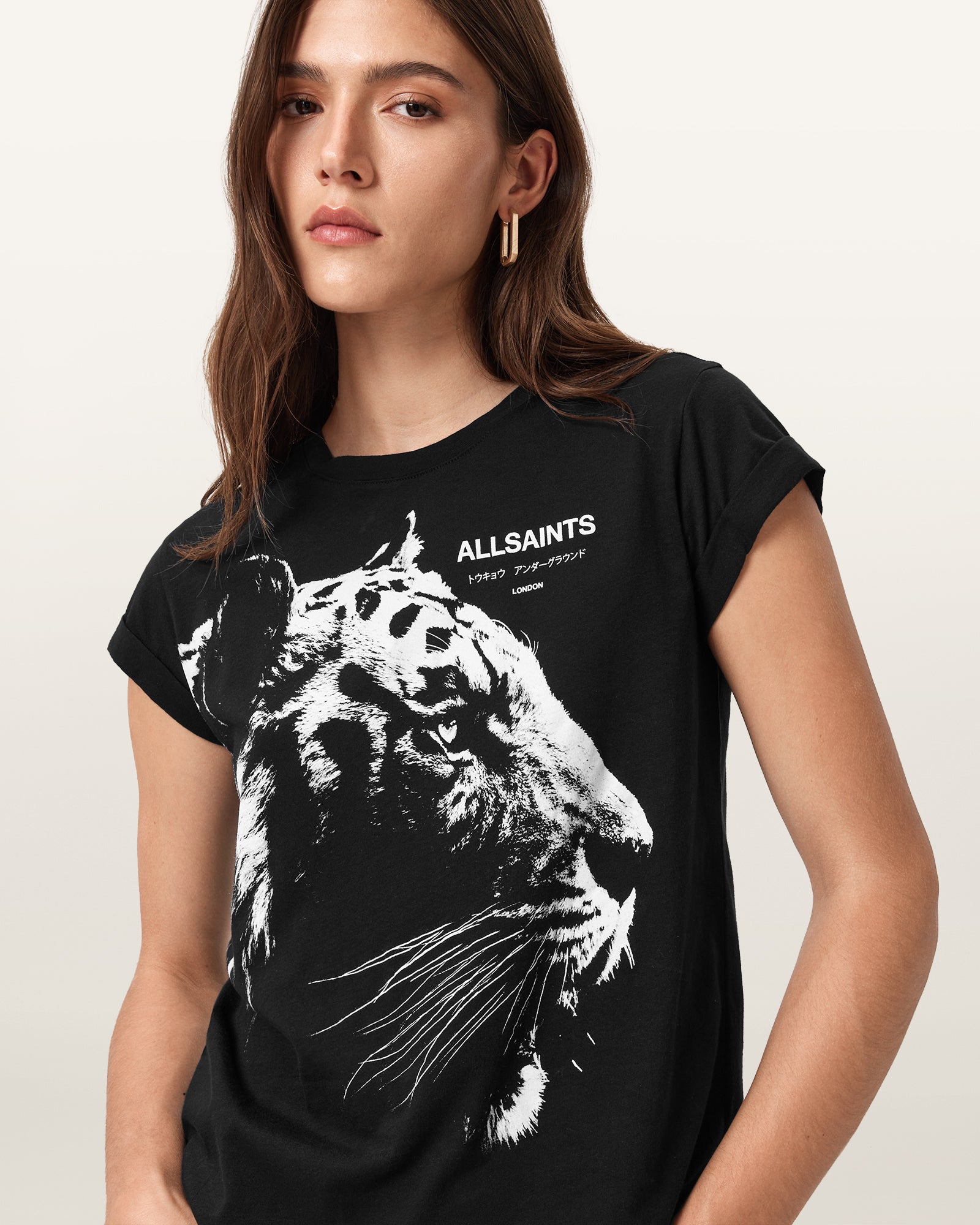 Ivana Anna Tee