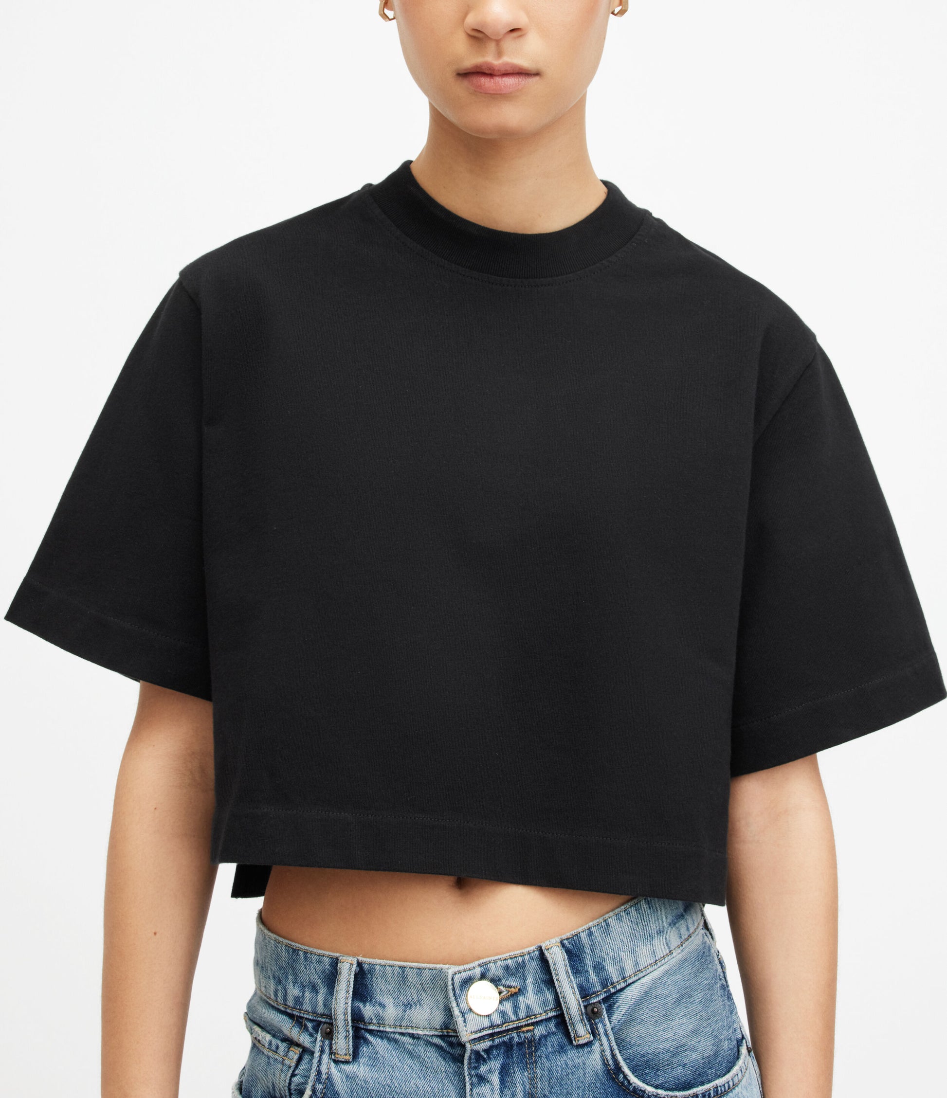 Lottie Tee