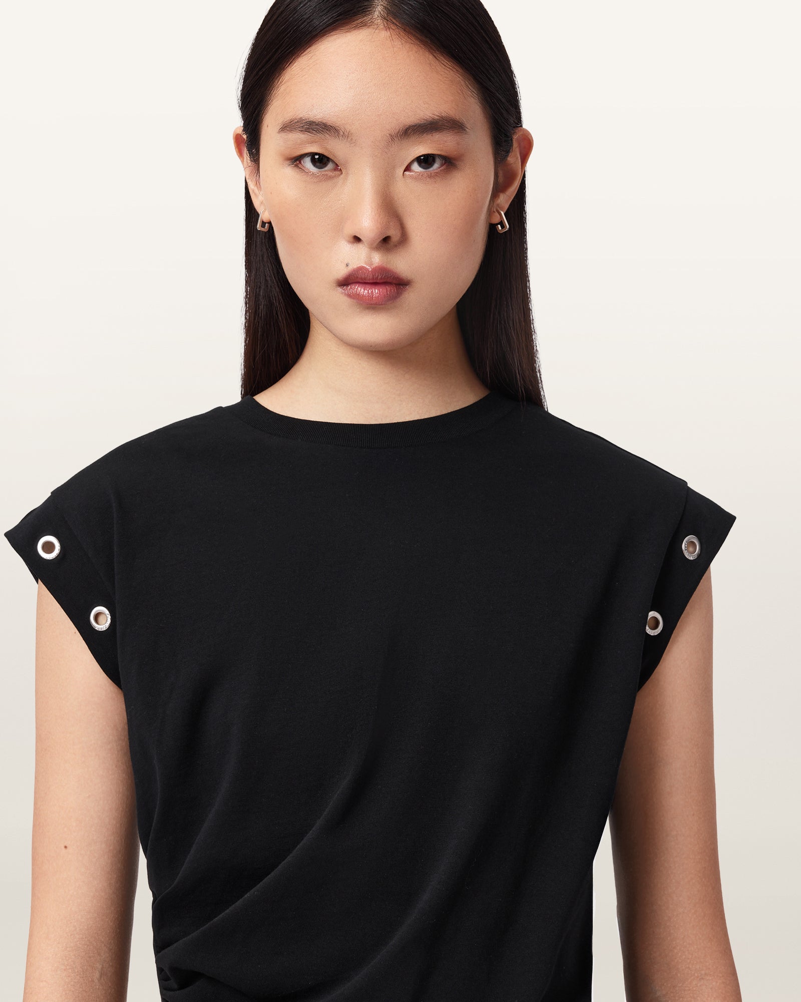Eloise Tee