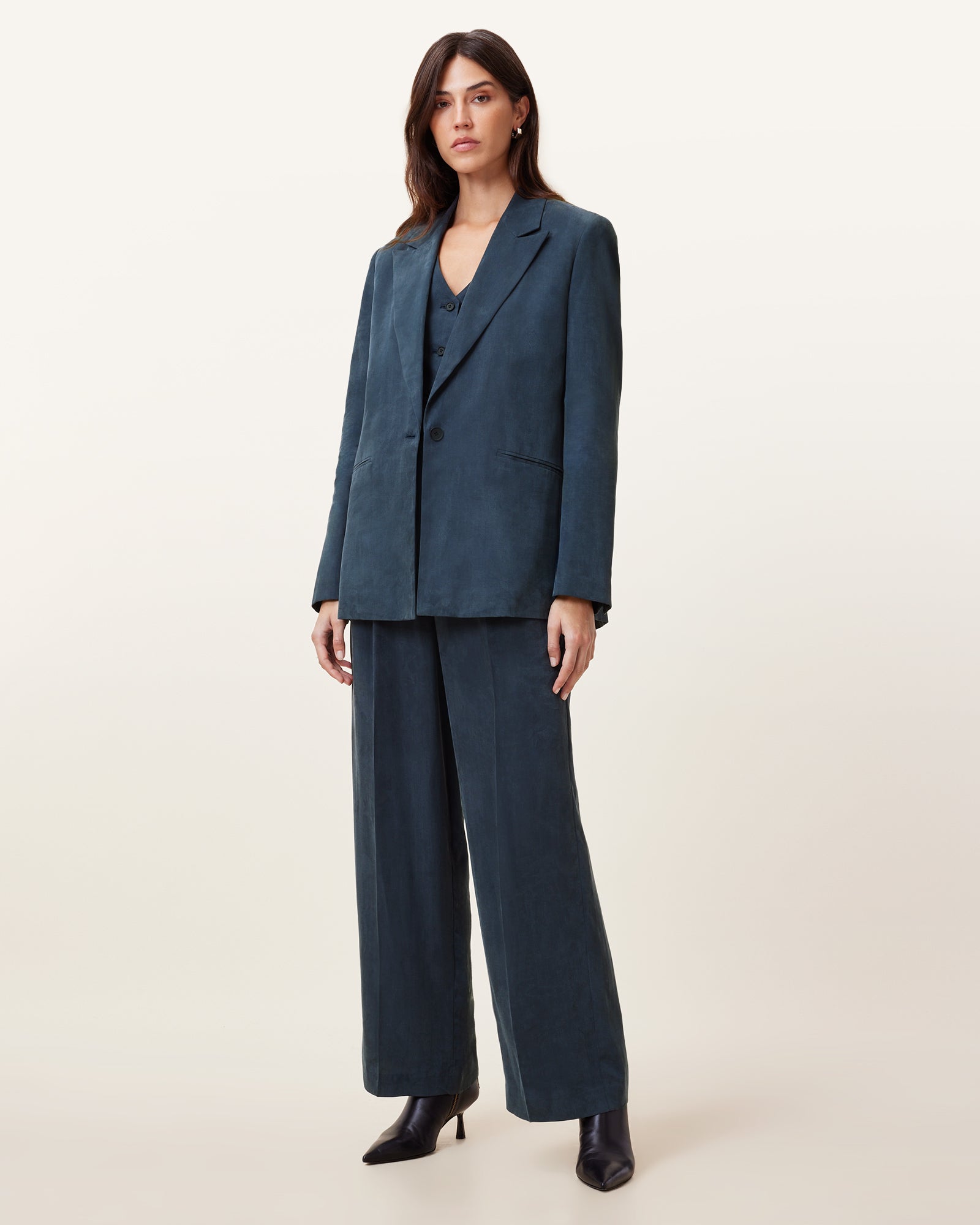 Averie Ten Trouser